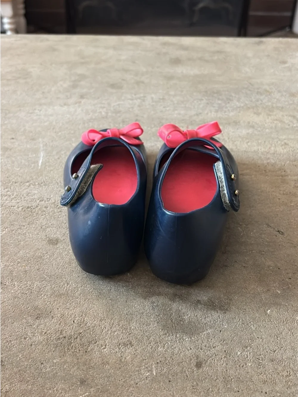 Mini Melissa Navy Blue Mary Jane Shoes with Pink Bows child size 10 (A-4)